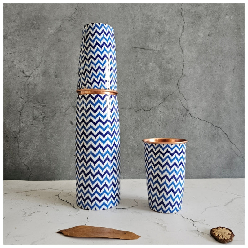 COPPER BOTTLE SET WITH 2 GLASSES, CHEVRON WHITE & BLUE