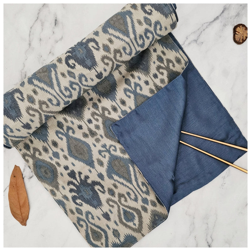 TABLE RUNNER IN DUPON RAW COTTON SILK - IKAT DIAMOND BLUE