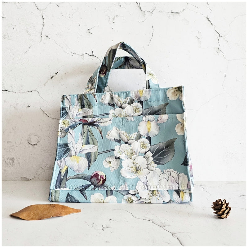 Lunch Bag - Light Blue Lilies