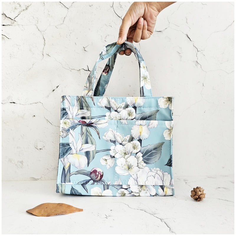 Lunch Bag - Light Blue Lilies