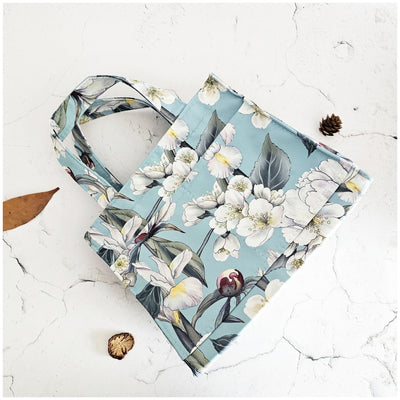 Lunch Bag - Light Blue Lilies